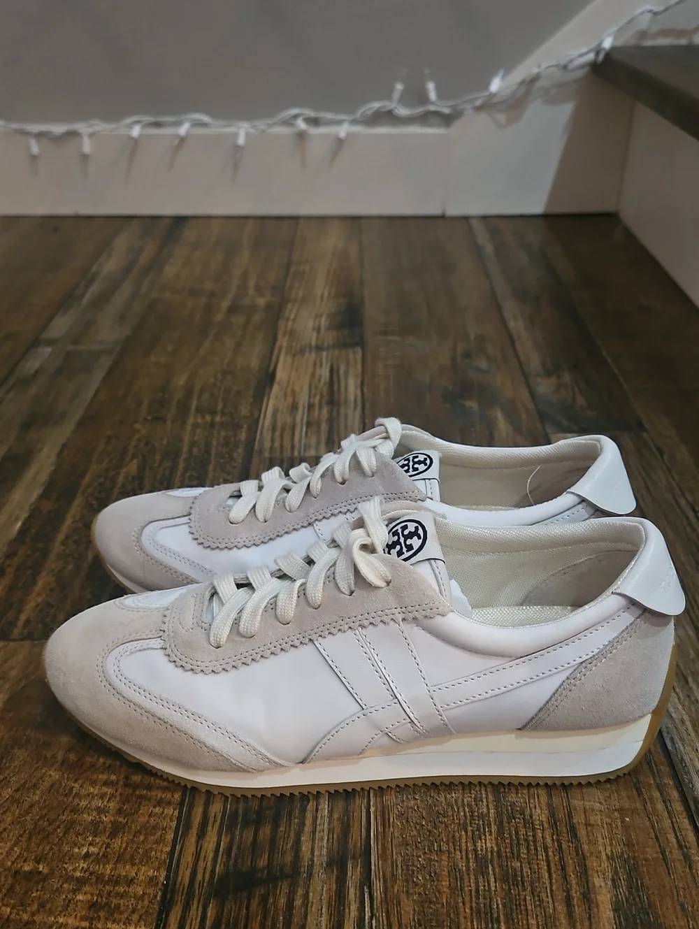 Tory Burch Hank Women'spSuede Low Top Sneakers Suede Size 7.5